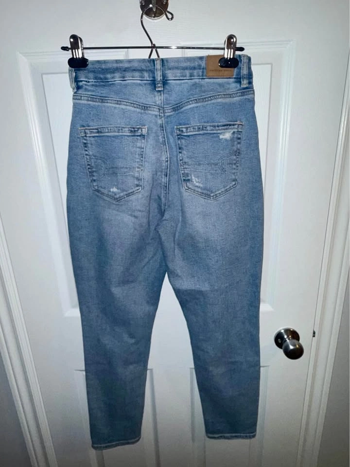 American Eagle size 2 curvy mom jeans - photo 2