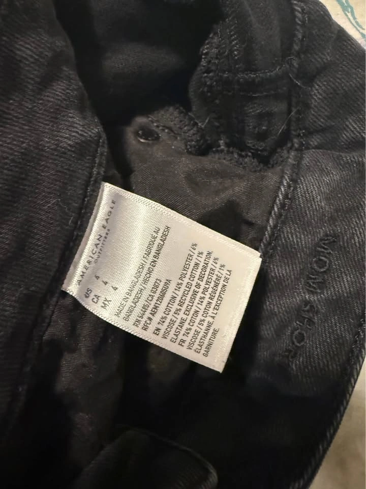 American Eagle size 4 black mom shorts - photo 3