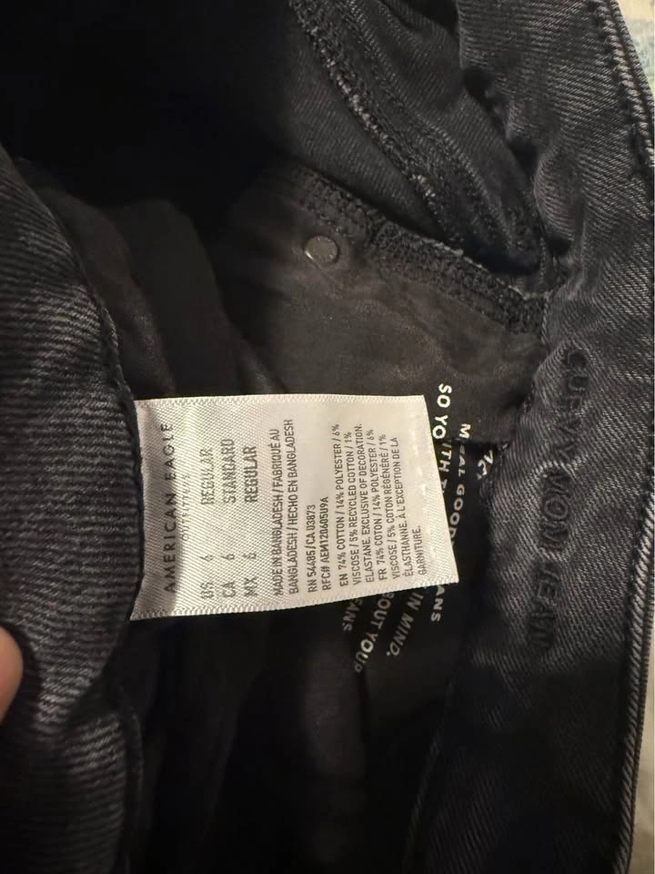 American Eagle size 6 curvy mom jean - photo 3