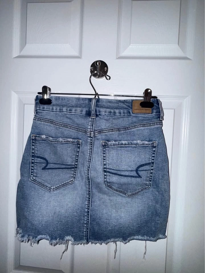 American Eagle size 6 jean skirt - photo 2