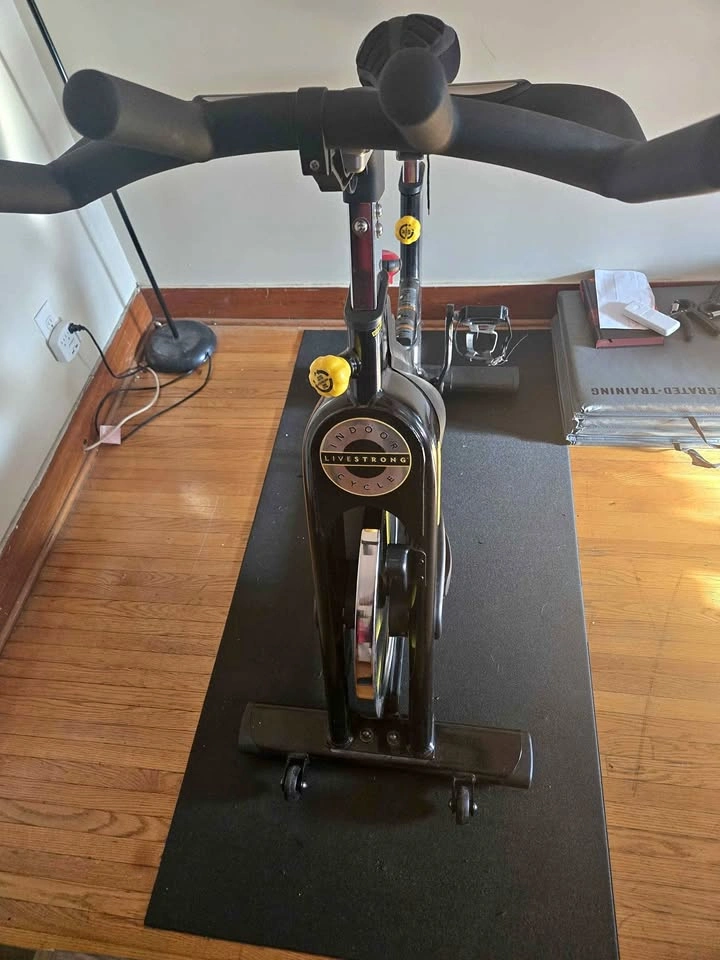 Livestrong Indoor Cycle