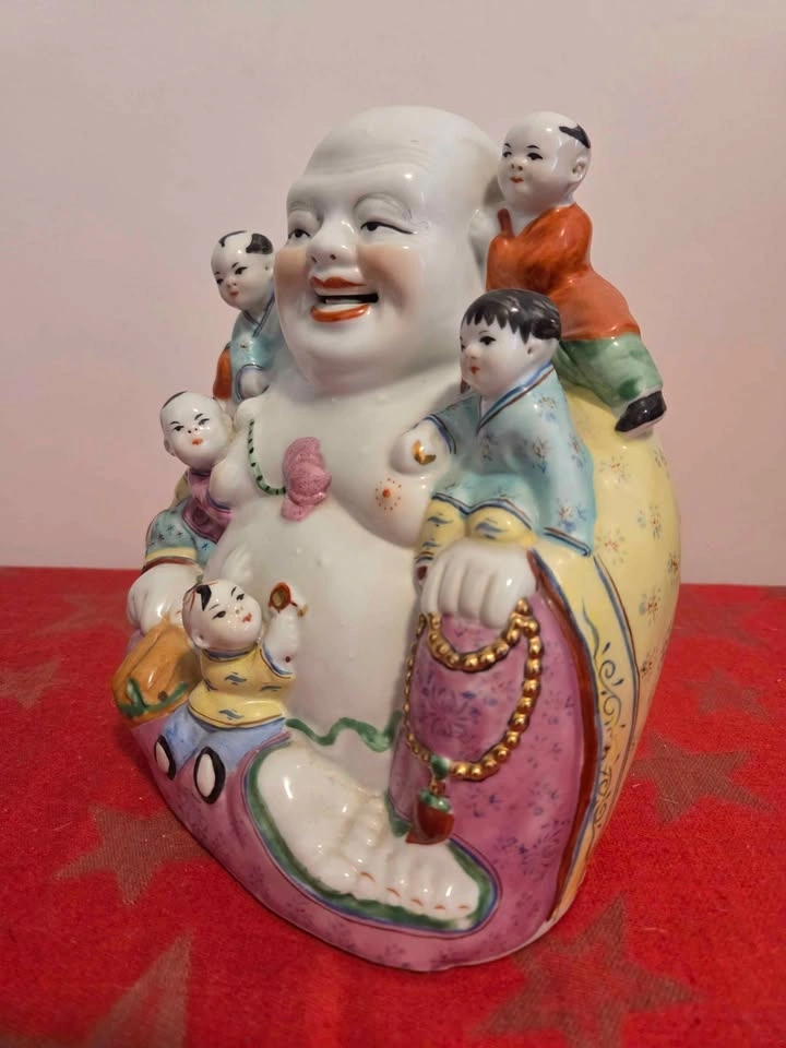 Vintage Chinese Laughing Buddha with five Boys - photo 2
