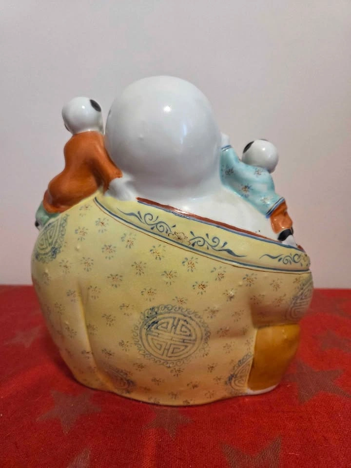 Vintage Chinese Laughing Buddha with five Boys - photo 4