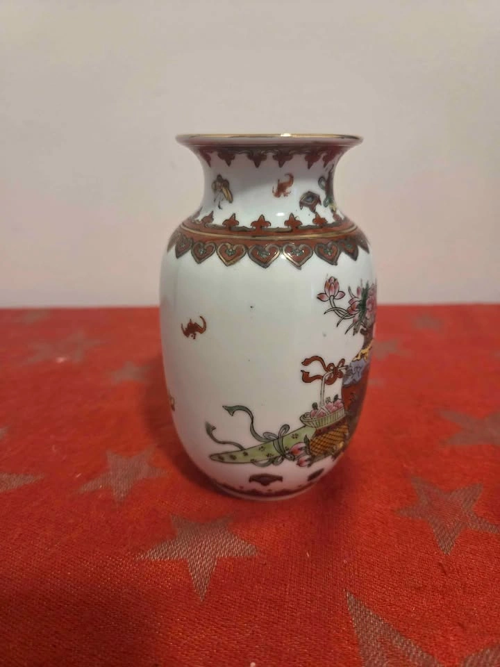 Vintage Chinese Hand-painted Porcelain Vase w/Butterflies & Flor - photo 4