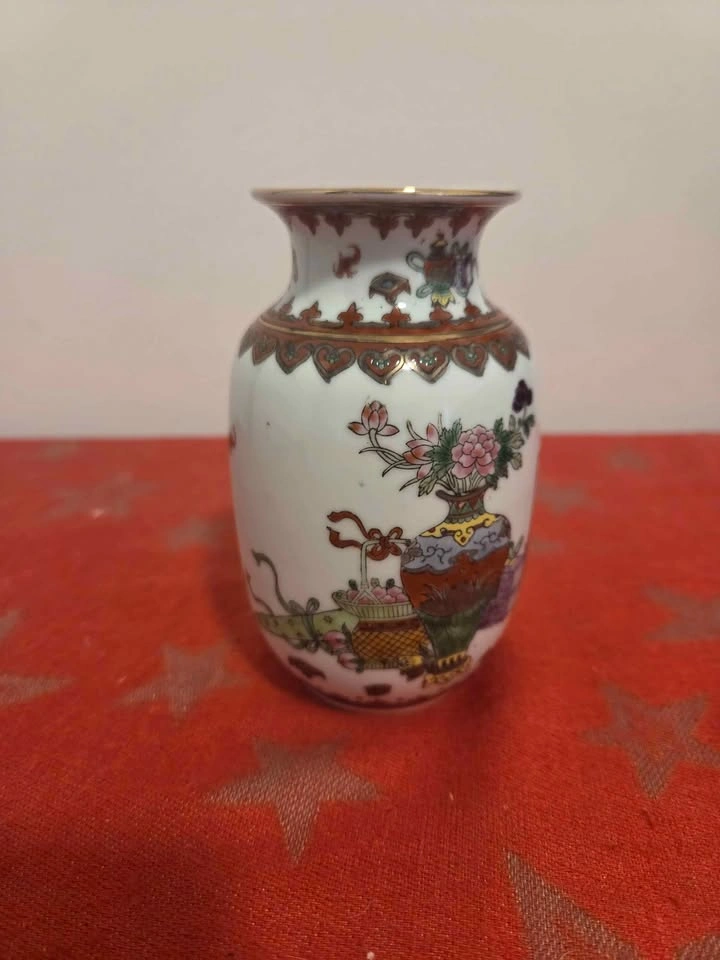 Vintage Chinese Hand-painted Porcelain Vase w/Butterflies & Flor - photo 5