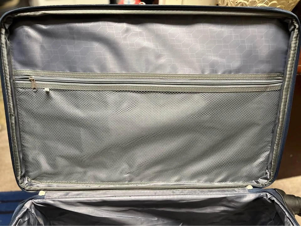 Meisini 24" Navy Blue Softside Spinner Luggage - photo 2