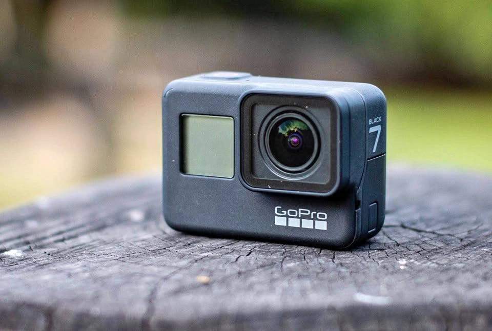 GoPro HERO7 Black Bundle – 2 Cameras + 7 Batteries