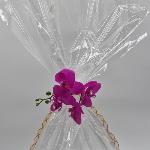 Chocolates & Gift Basket with Pink Flower Decoration - photo 3