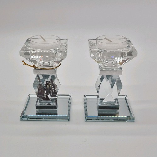 Crystal World Crystal Clear Glossy Candle Holders Pair Decorativ