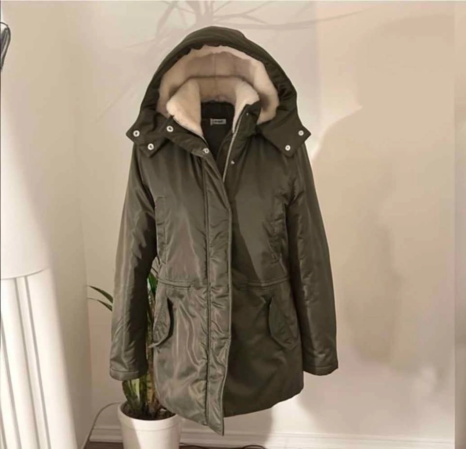 Abercrombie olive green winter parka in XS - photo 3