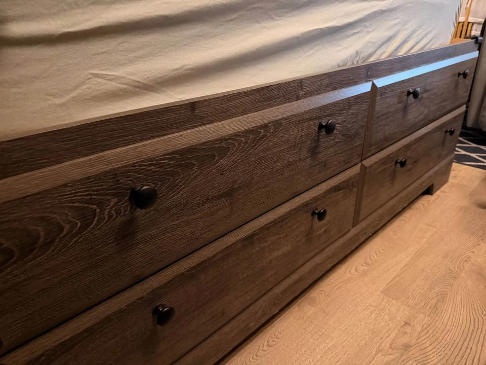 Yorkdale 12-Drawer Platform Bed with Headboard - Queen Size - photo 4