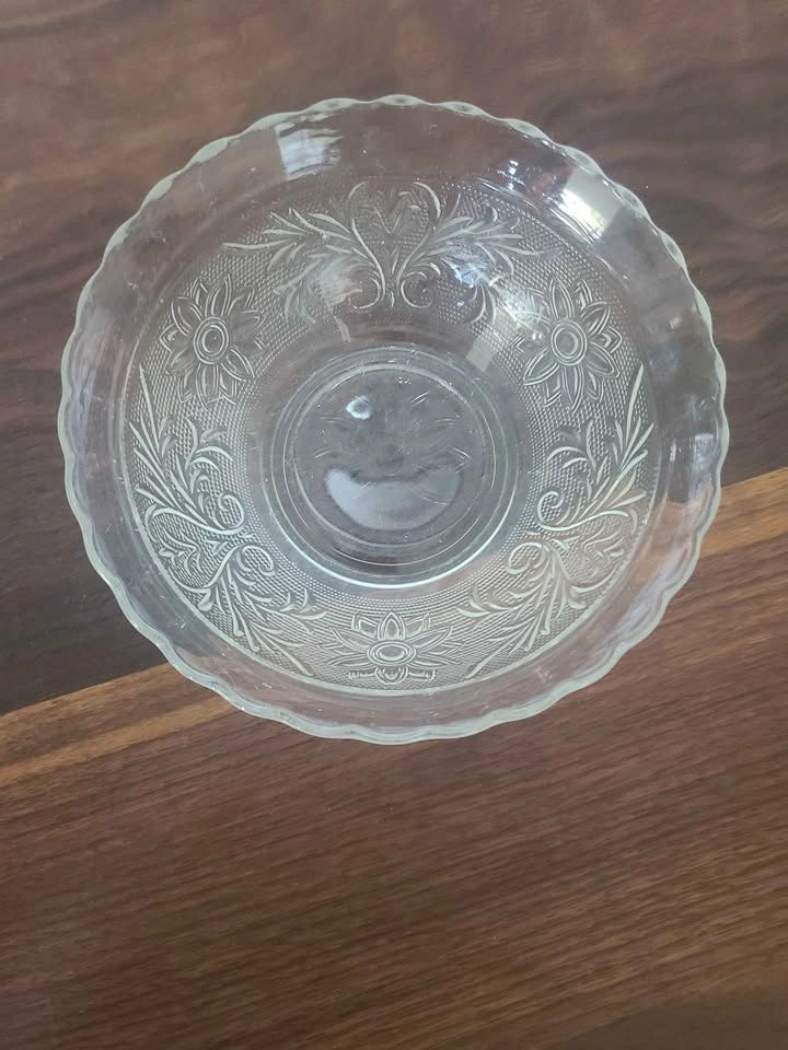 Vintage Etched Clear Glass Floral Bowl $12 for both - photo 4