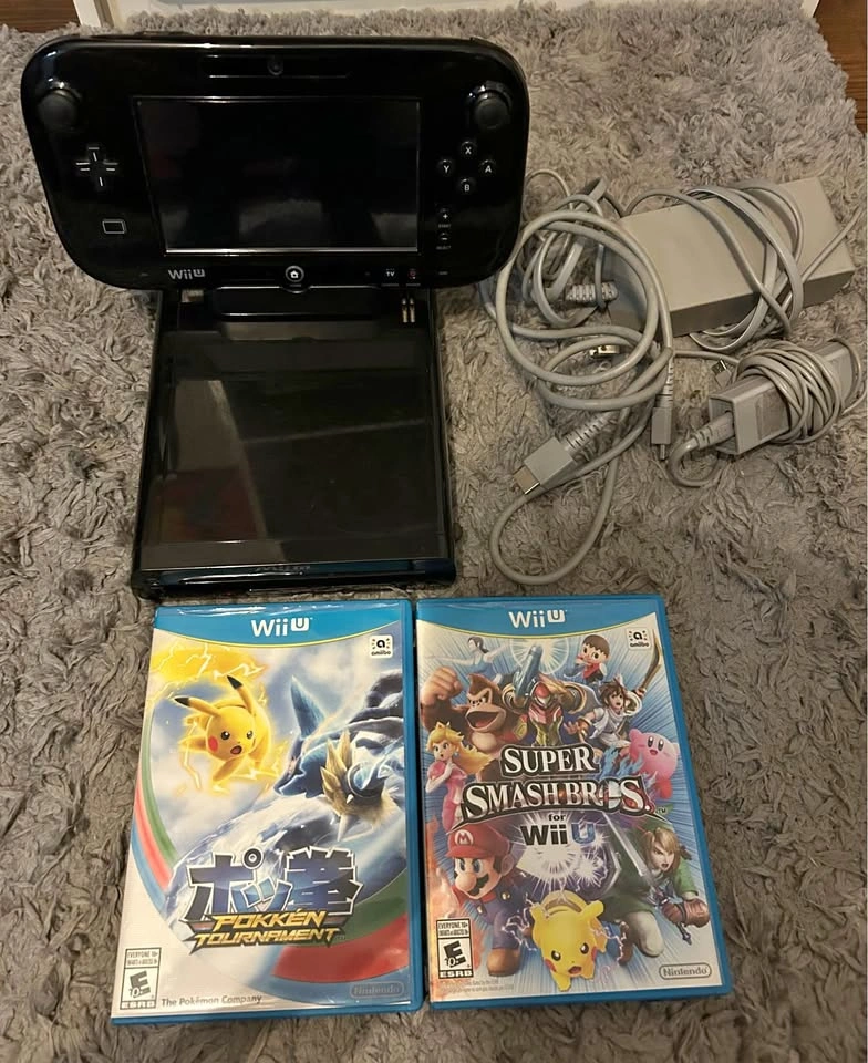 Wii U Console Deluxe 32GB: Mario Kart 8, Pokkén & Smash Bros