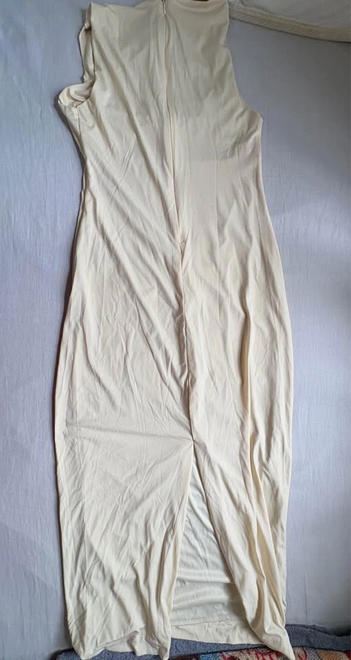 Ladies Elegant Cream Maxi Dress - photo 2