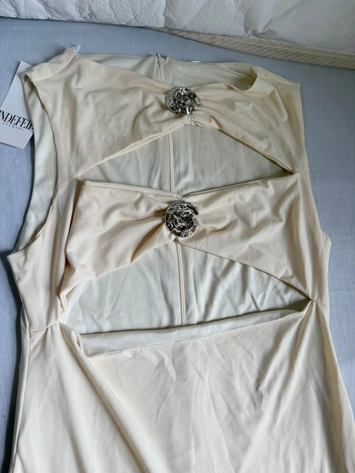 Ladies Elegant Cream Maxi Dress - photo 3