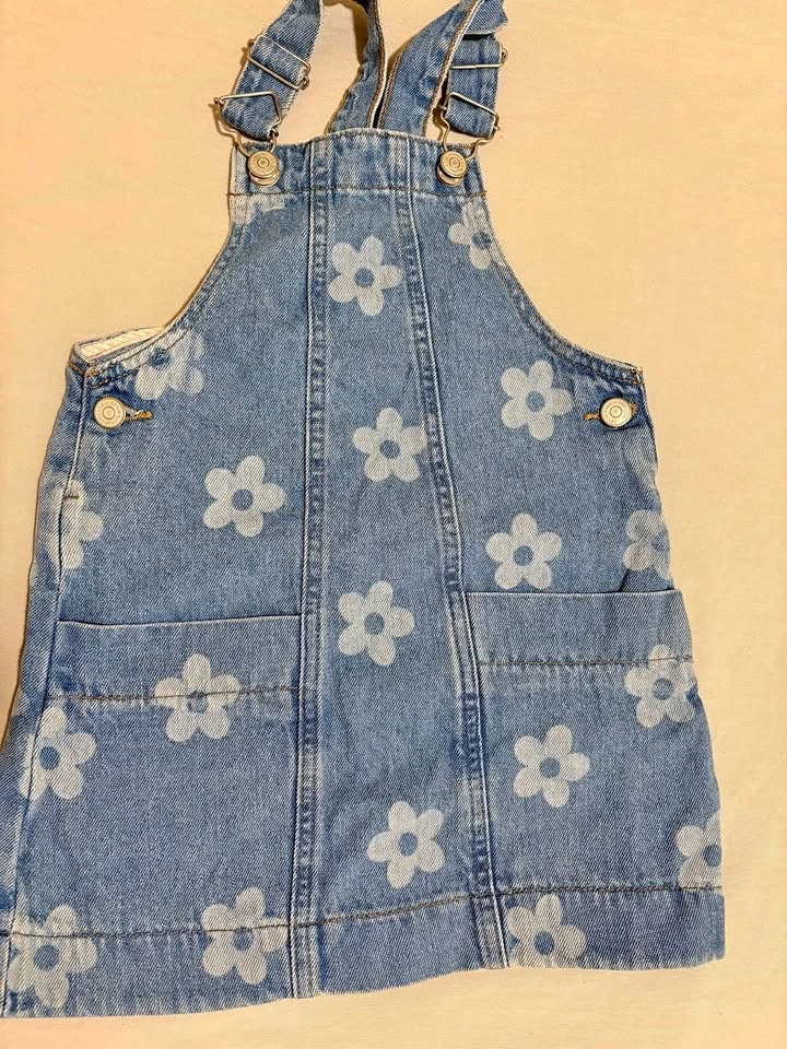 Pre-Loved Girls Daisy Denim Overall Dress | Size 5-6