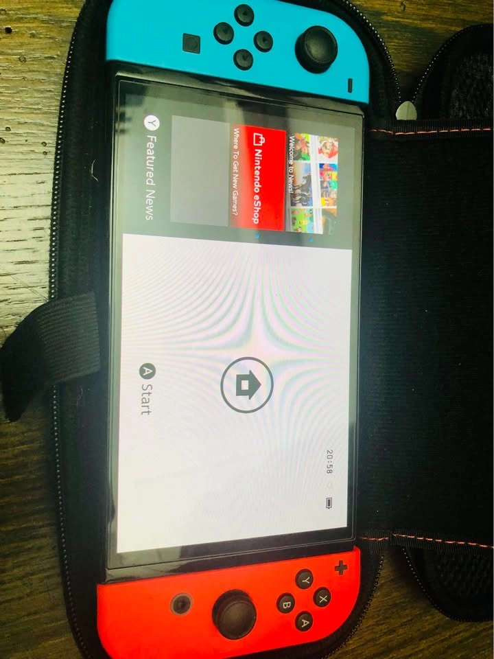Nintendo Switch - photo 4