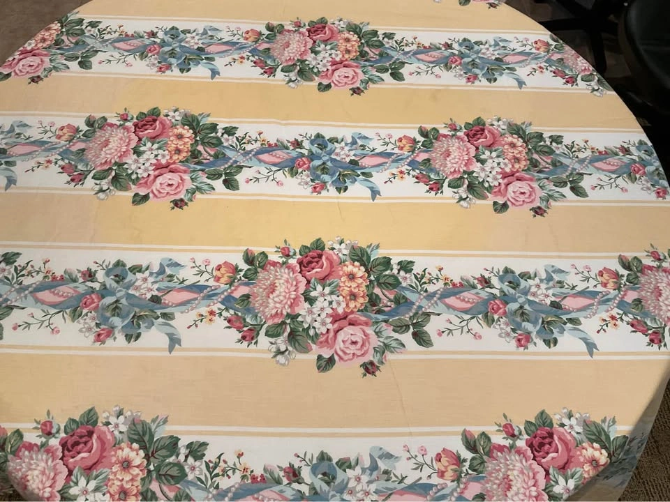 Tablecloth Vintage Croscill Princess Pattern 86 “ Round - photo 2