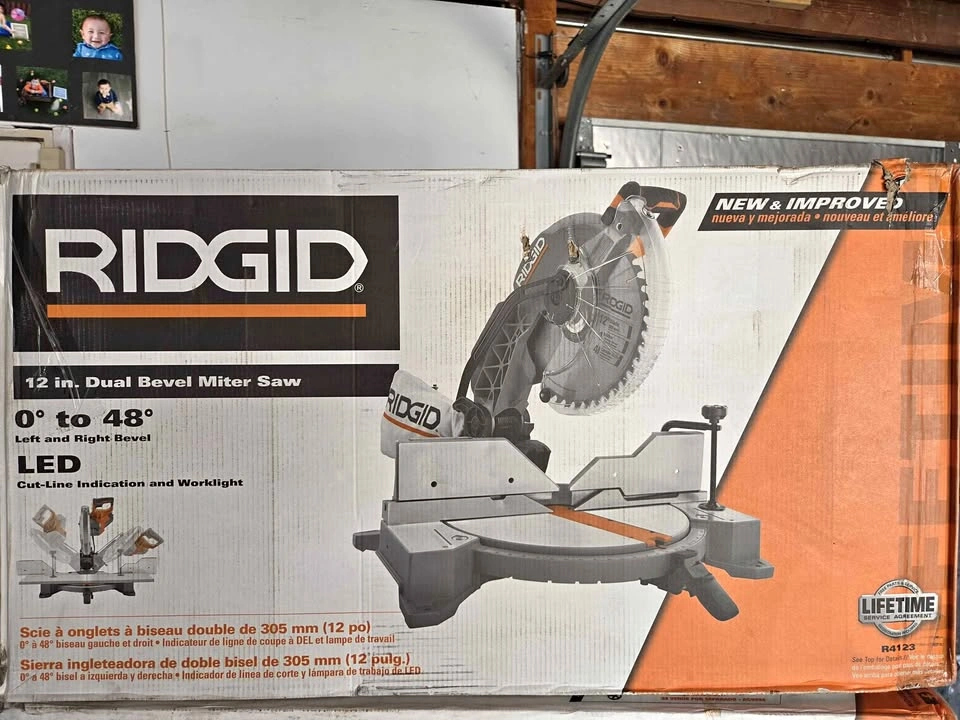 RIDGID R4123 12IN DOUBLE BEVEL WITH LED INDICATOR NEW IN BOX