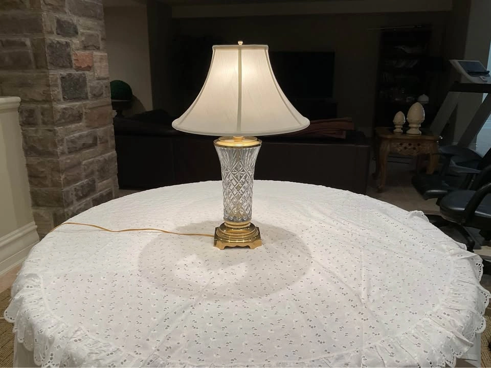 Vintage Crystal Hatch Cut Table Lamp Brass Accents - photo 2