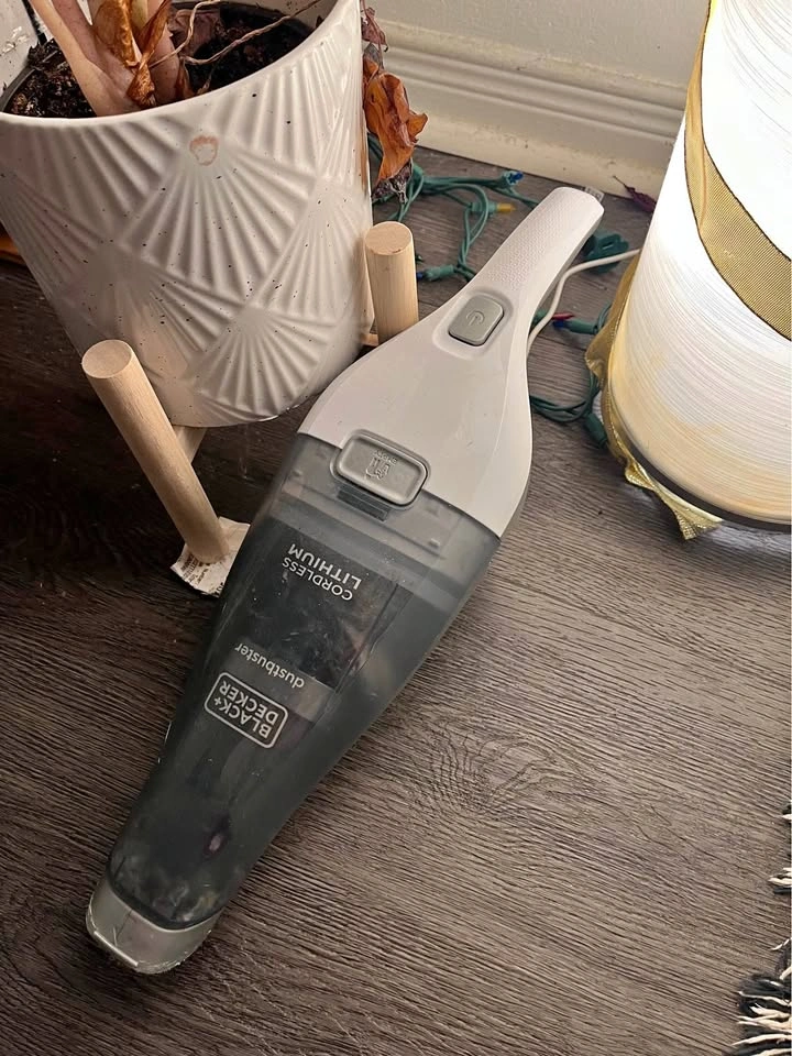 Cordless Compact BLACK+DECKER Dustbuster Vacuum