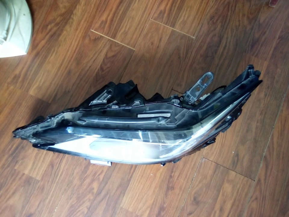 2019 Lexus 350Z headlight - photo 2