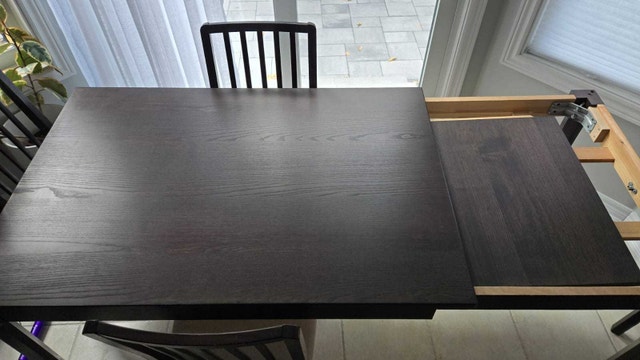 Dining table and 4 chairs - photo 2