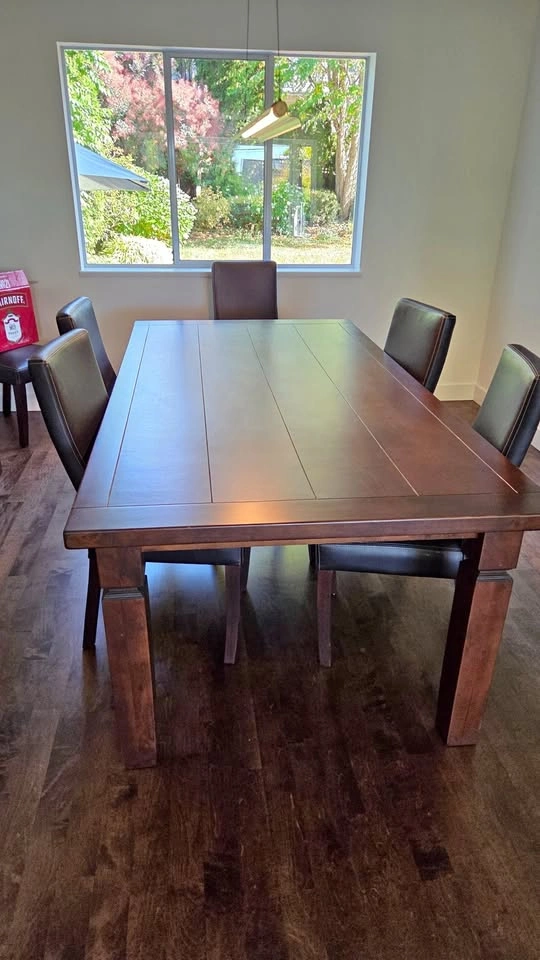 Harvest Dining Table and Leather Chairs