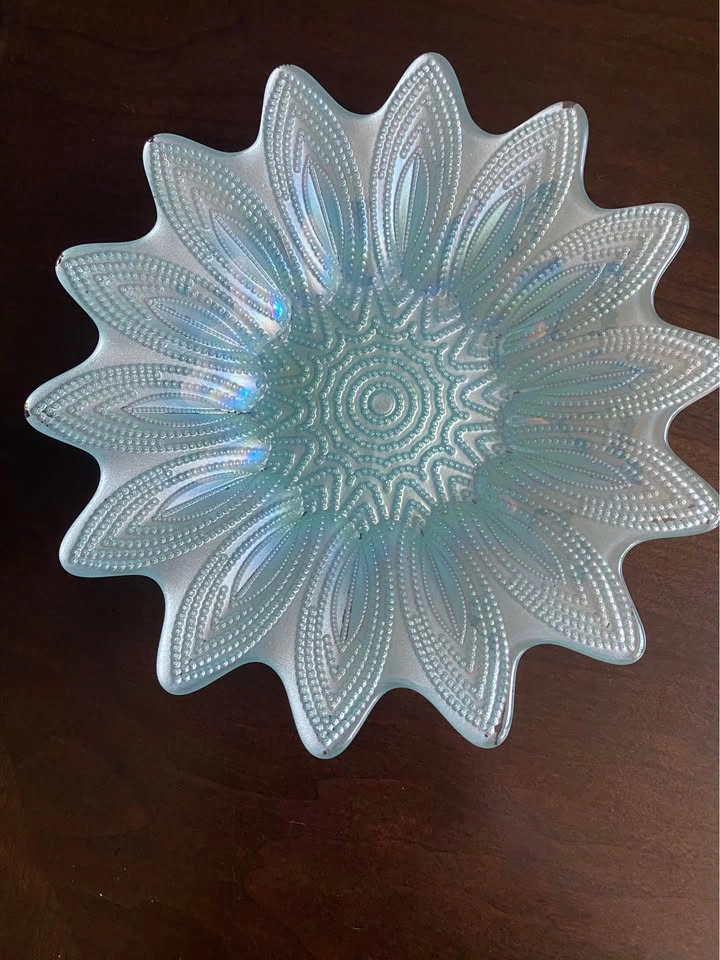 Vintage Opalescent Blue Spoke & Wheel Glass Bowl - photo 4
