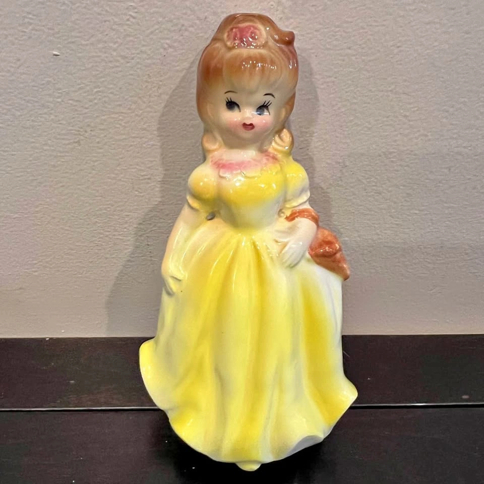 Vintage 1950’s Ceramic Figurine Lady in Yellow Dress / Japan