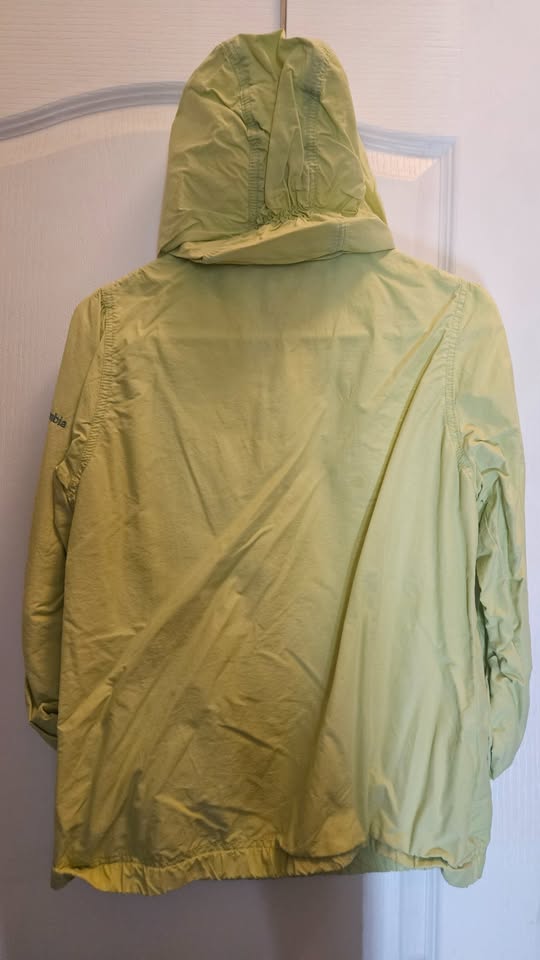 Columbia Light Pullover Hooded Wind breaker jacket - photo 4