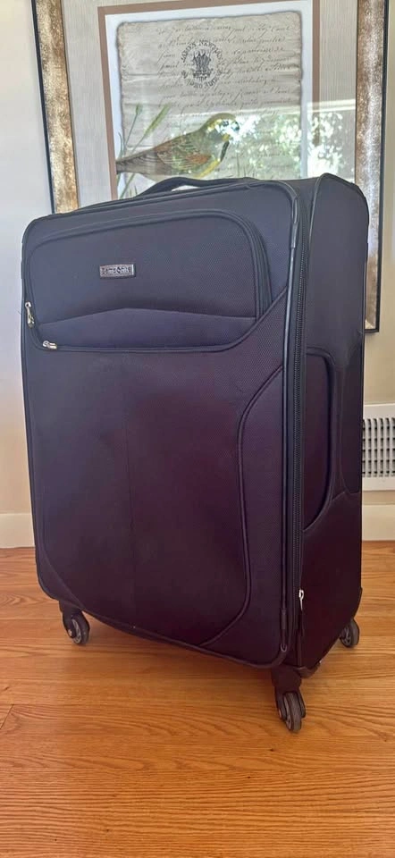 Black Samsonite Suitcase