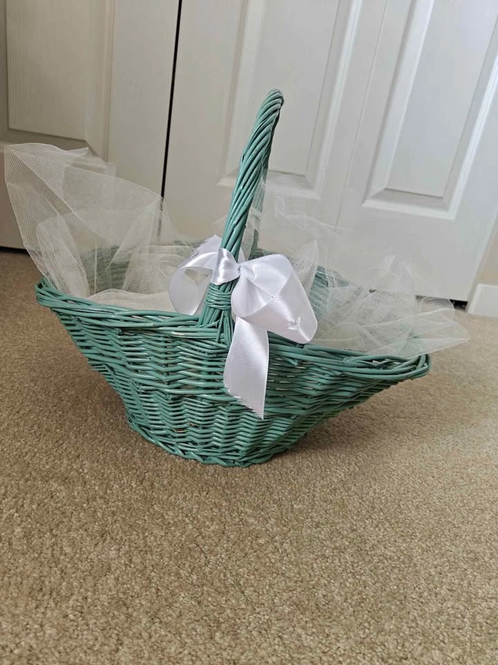 Sage Green Woven Wicker Storage & Gift Basket - photo 2