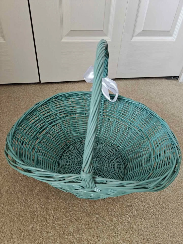 Sage Green Woven Wicker Storage & Gift Basket - photo 3