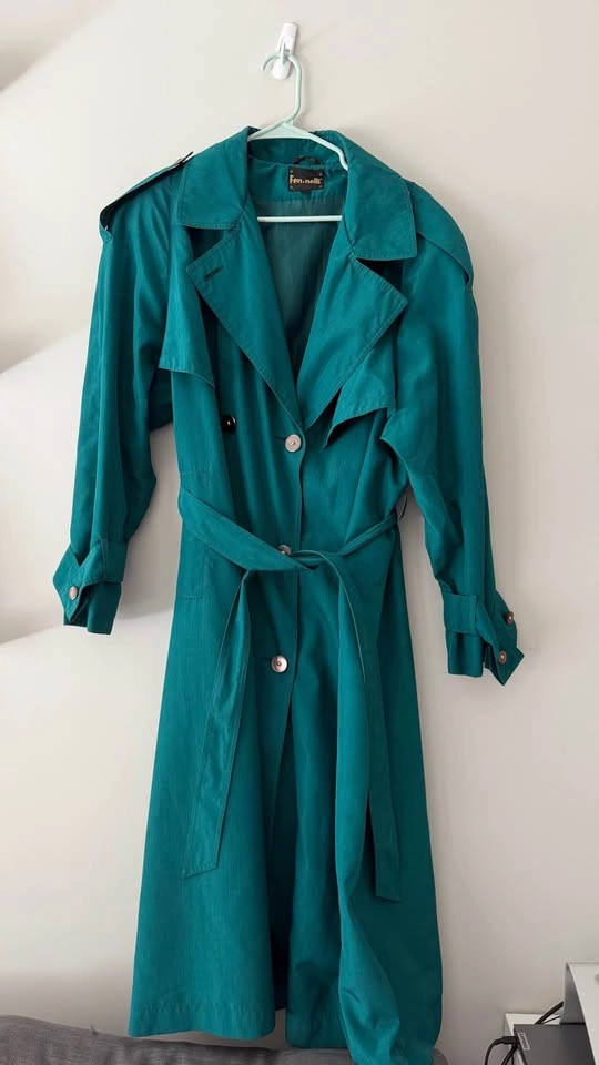 Vintage Green Trench Coat - Fits up to XL - Moving Sale - photo 2