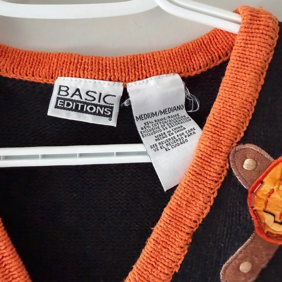 Vintage Embroidered Halloween Bear Vest/Sweater - Size Medium - photo 2