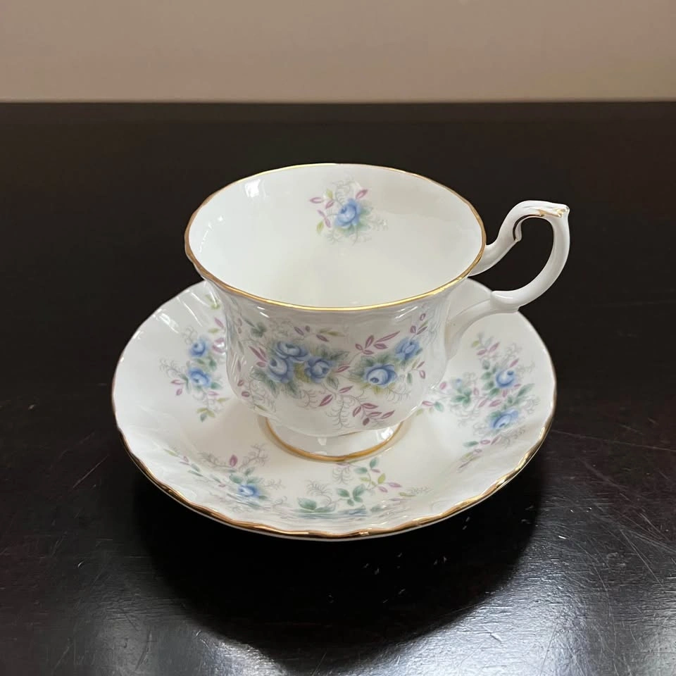 Royal Albert Blue Blossom Bone China Cup and Saucer Set - photo 4