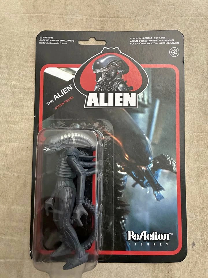 2013 Alien 3.75-inch Retro Action Figure (ReAction Series)