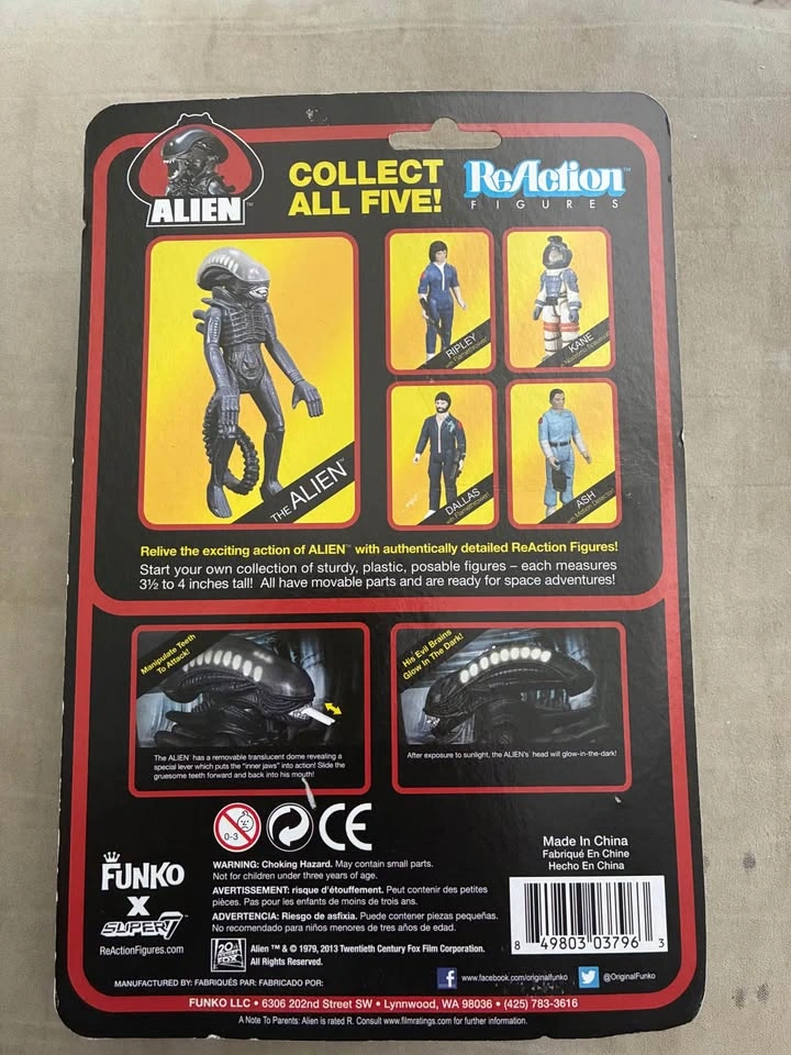 2013 Alien 3.75-inch Retro Action Figure (ReAction Series) - photo 2