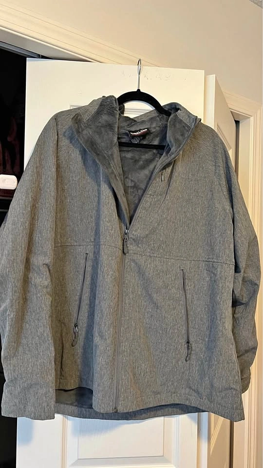 Kirkland Signature Softshell Jacket Water Repellent & Wind Resis