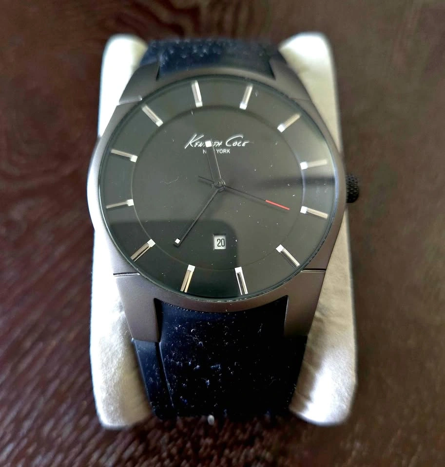 Kenneth Cole NY KC1557 Watch – Super Sleek – Black Polyurethane