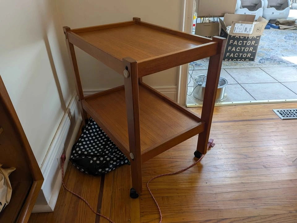 Vintage 1980s Wooden Teak-look Microwave Cart / Utility Cart - photo 2