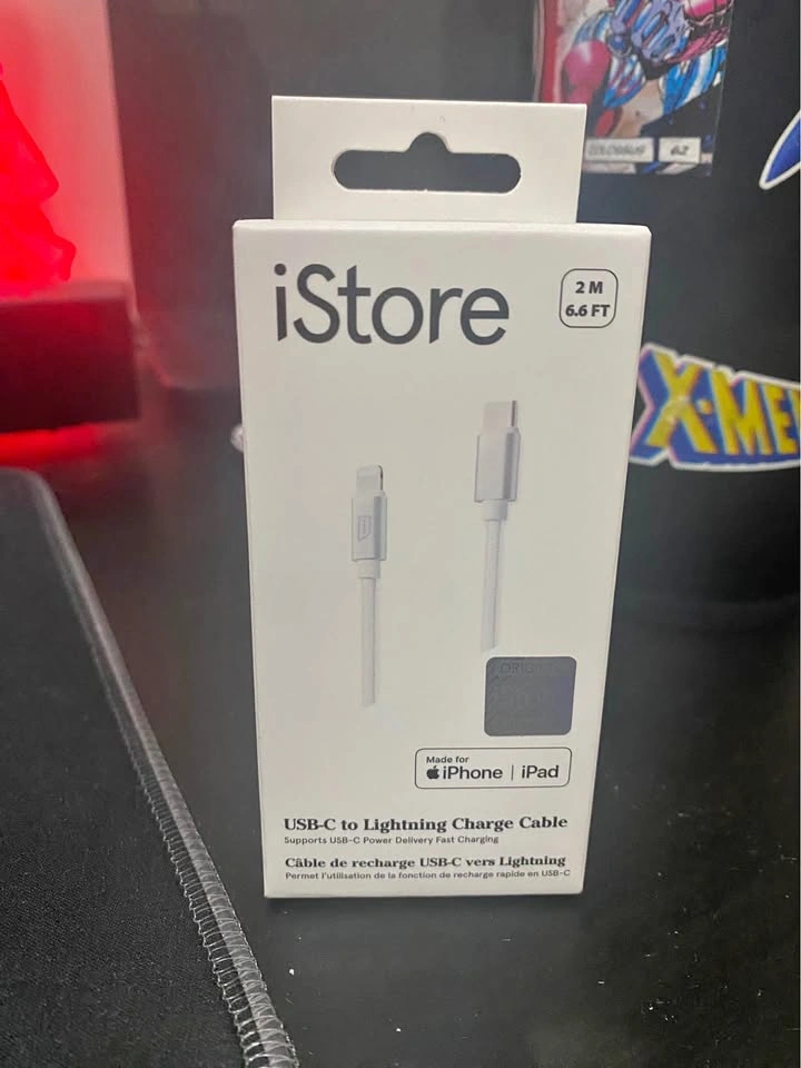 iStore USB-C To Lightning Charge Cable