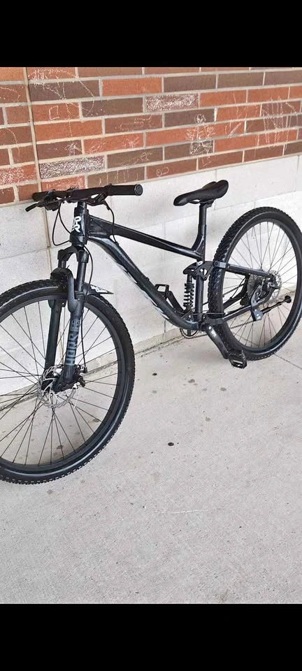 Hyper Viking Trail Pro 29 inch