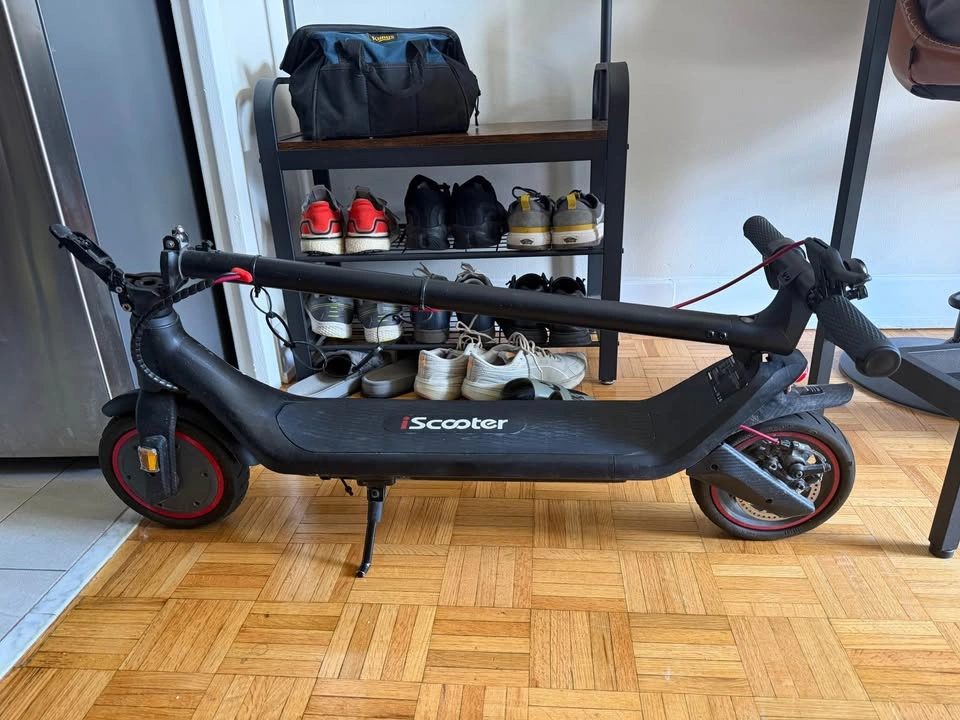 iScooter i8L Electric Scooter – 350W | 25 km/h | 30 km Range - photo 2