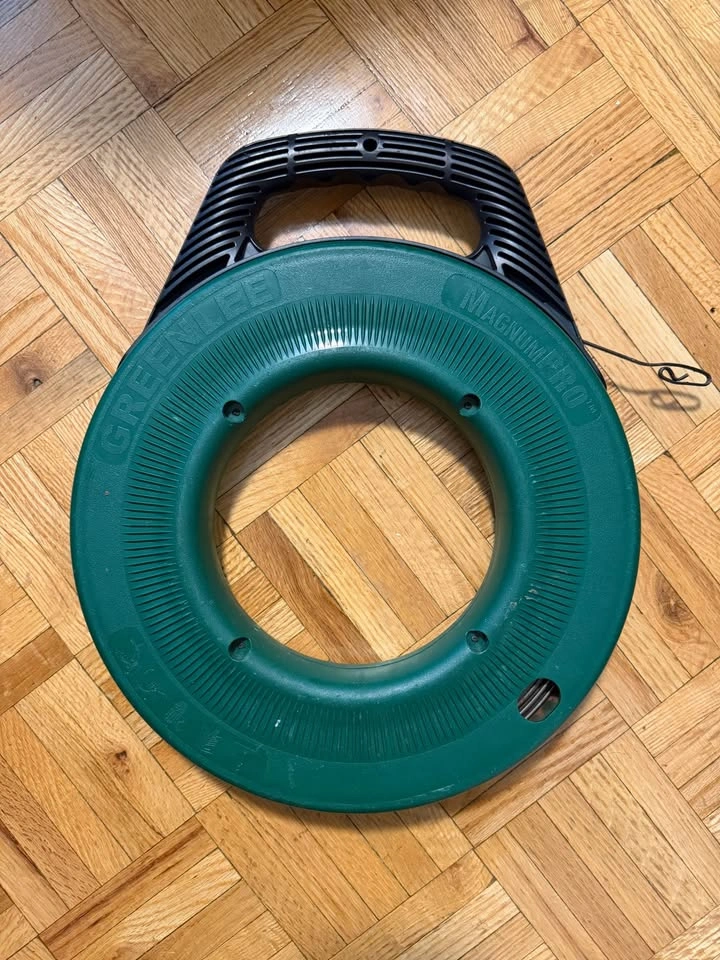 GREENLEE MAGNUMPRO Steel Fish Tape – 240 ft (Like New) - photo 3