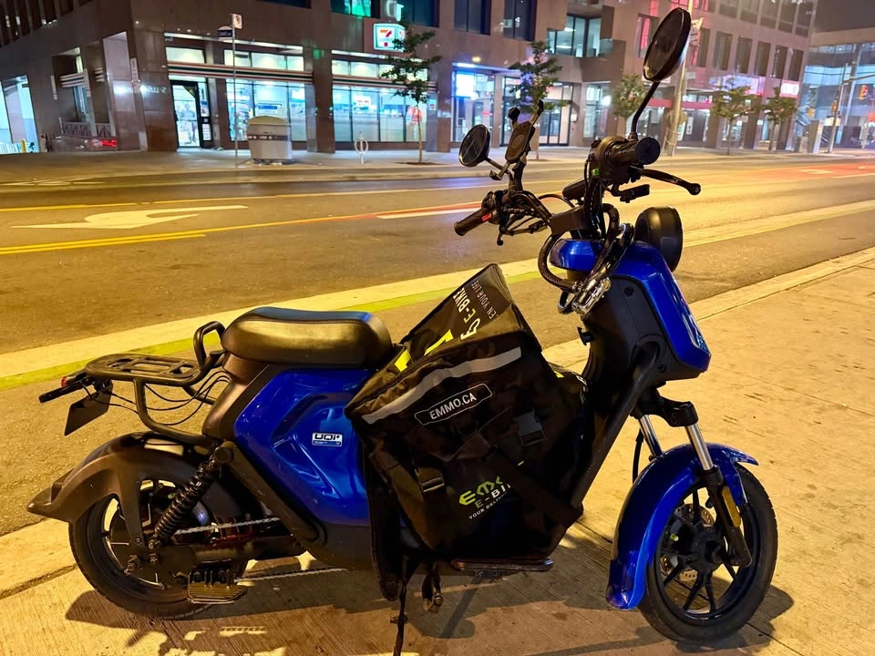 NIU UQi+ Electric Bike / E-Moped - photo 2