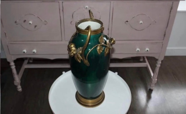 Antique Original French Sèvres Vase - photo 2