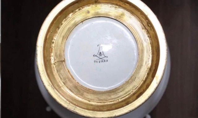 Antique Original French Sèvres Vase - photo 5