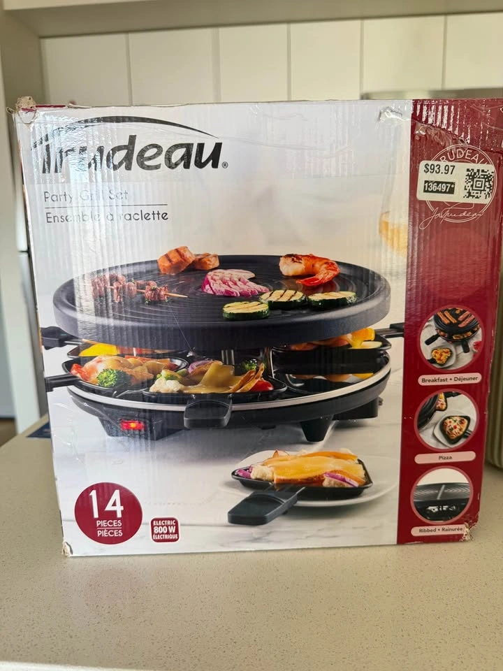 Trudeau Party Grill Set - photo 2